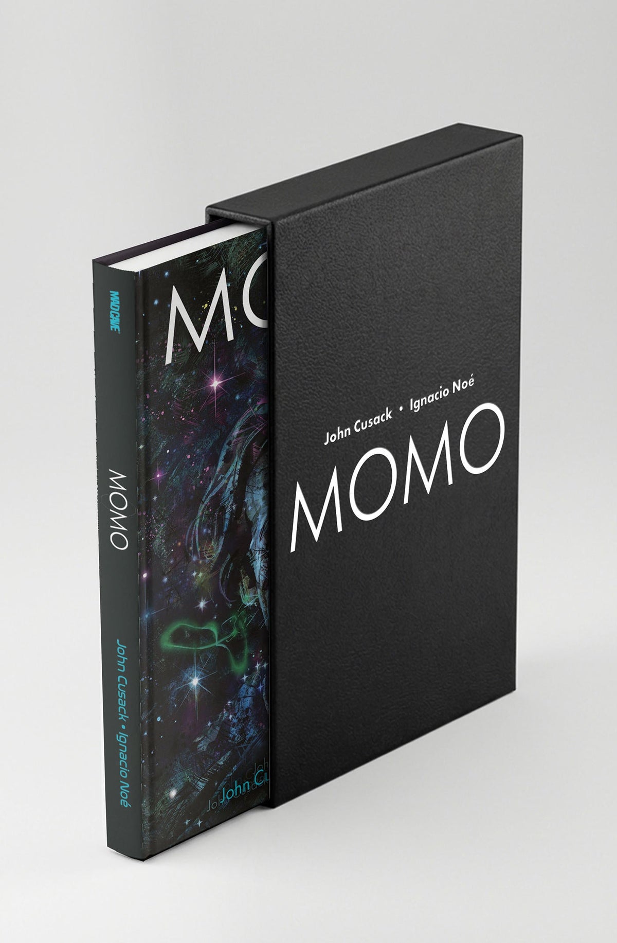 MOMO HC SLIPCASE (MR) #NN - Cover A